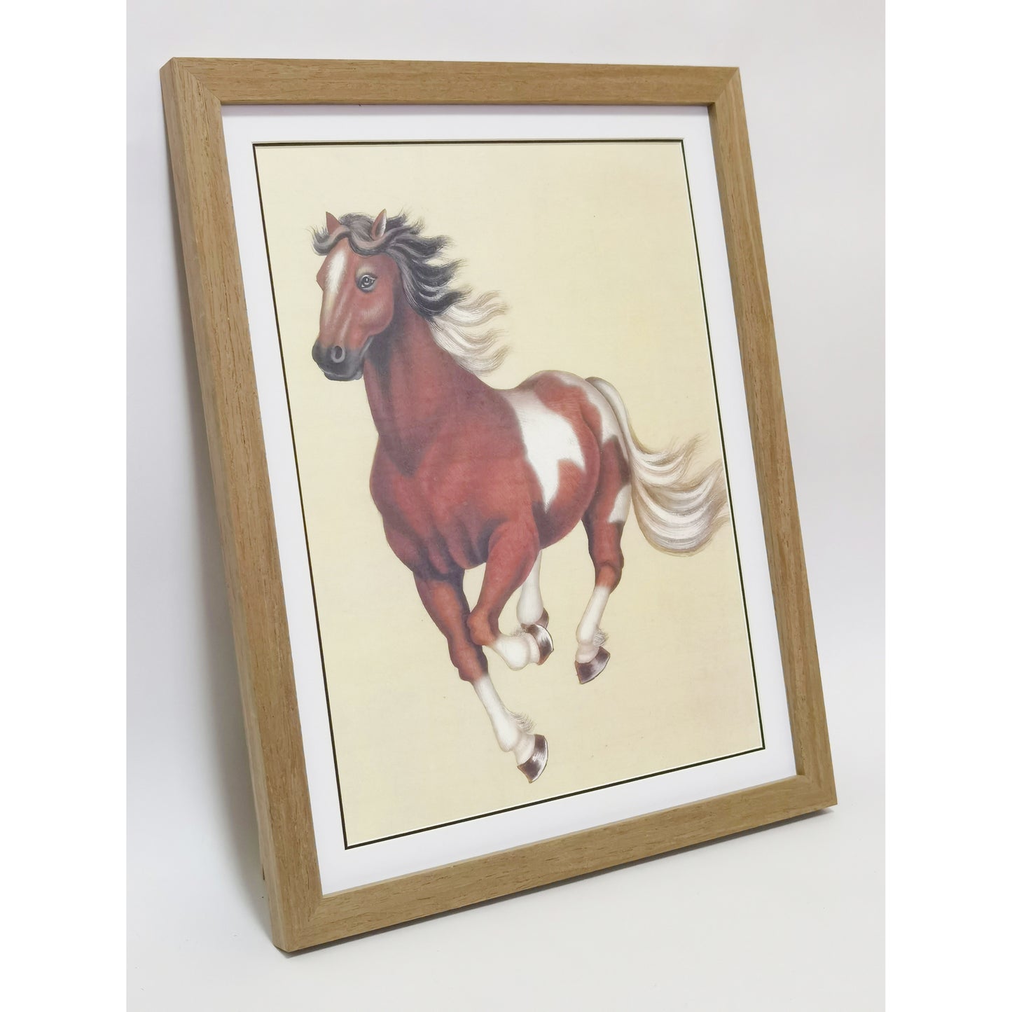 Hand-painted Clydesdale Horse Artwork – Fine Brush Technique, Premium MATT Paper, Natural Wood Frame, Multiple Sizes & Colors
