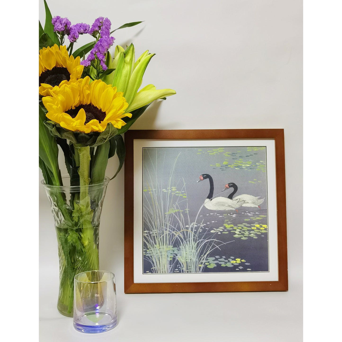 Hand-painted Black-necked Swans in Reed Bed Artwork – Watercolor Technique, Premium MATT Paper, Natural Wood Frame, Multiple Sizes & Colors