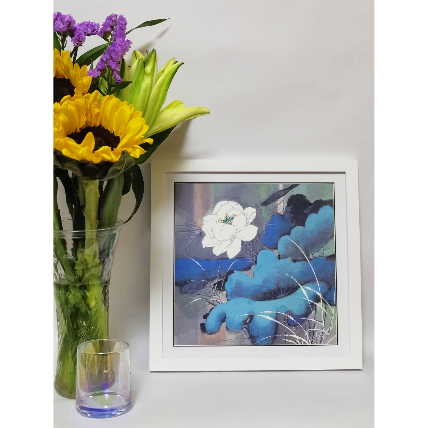 Hand-painted Pond Lily Artwork – Watercolor Technique, Premium MATT Paper, Natural Wood Frame, Multiple Sizes & Colors
