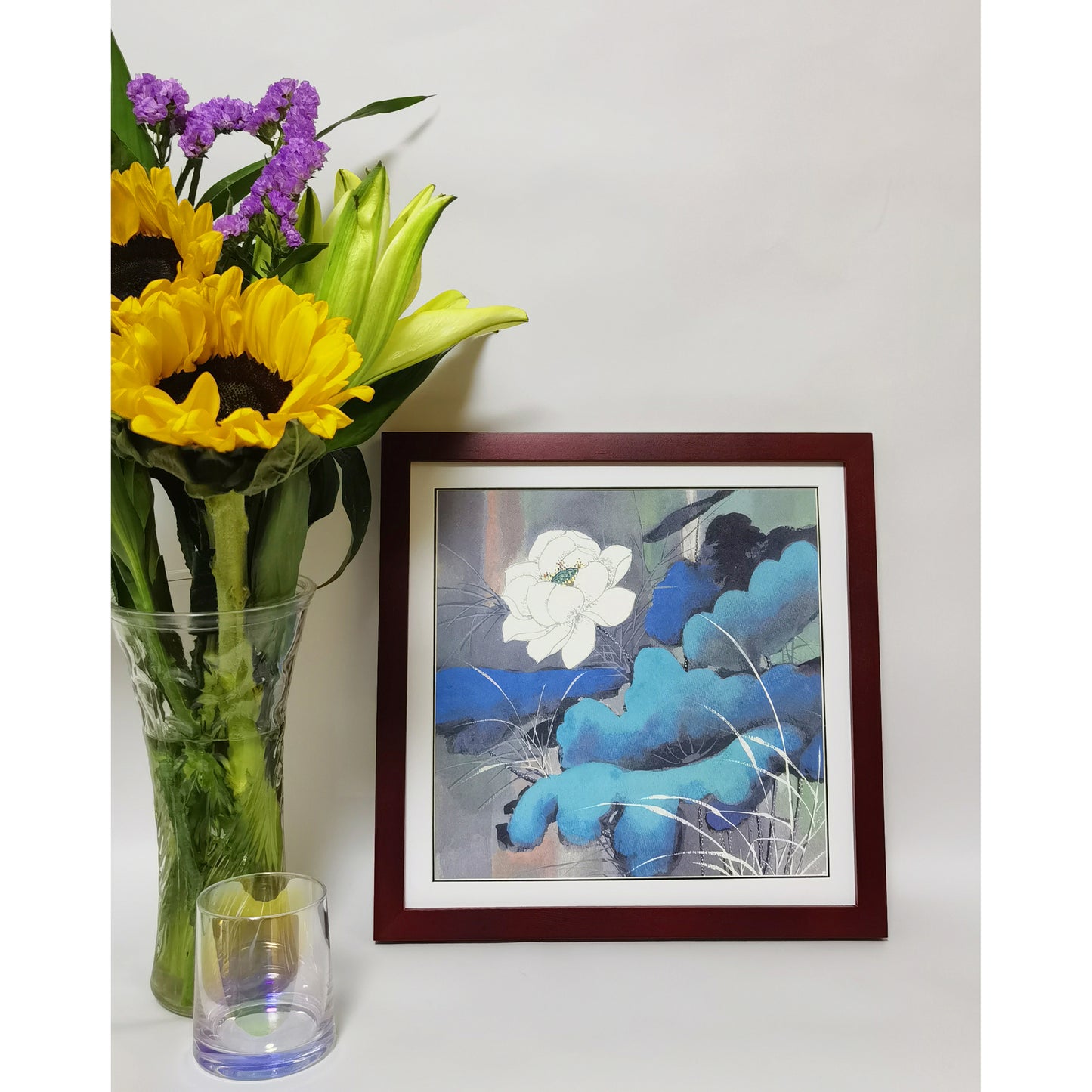 Hand-painted Pond Lily Artwork – Watercolor Technique, Premium MATT Paper, Natural Wood Frame, Multiple Sizes & Colors