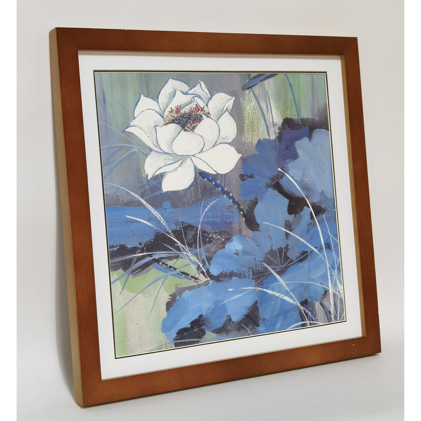 Hand-painted White Lotus Artwork – Watercolor Technique, Premium MATT Paper, Natural Wood Frame, Multiple Sizes & Colors