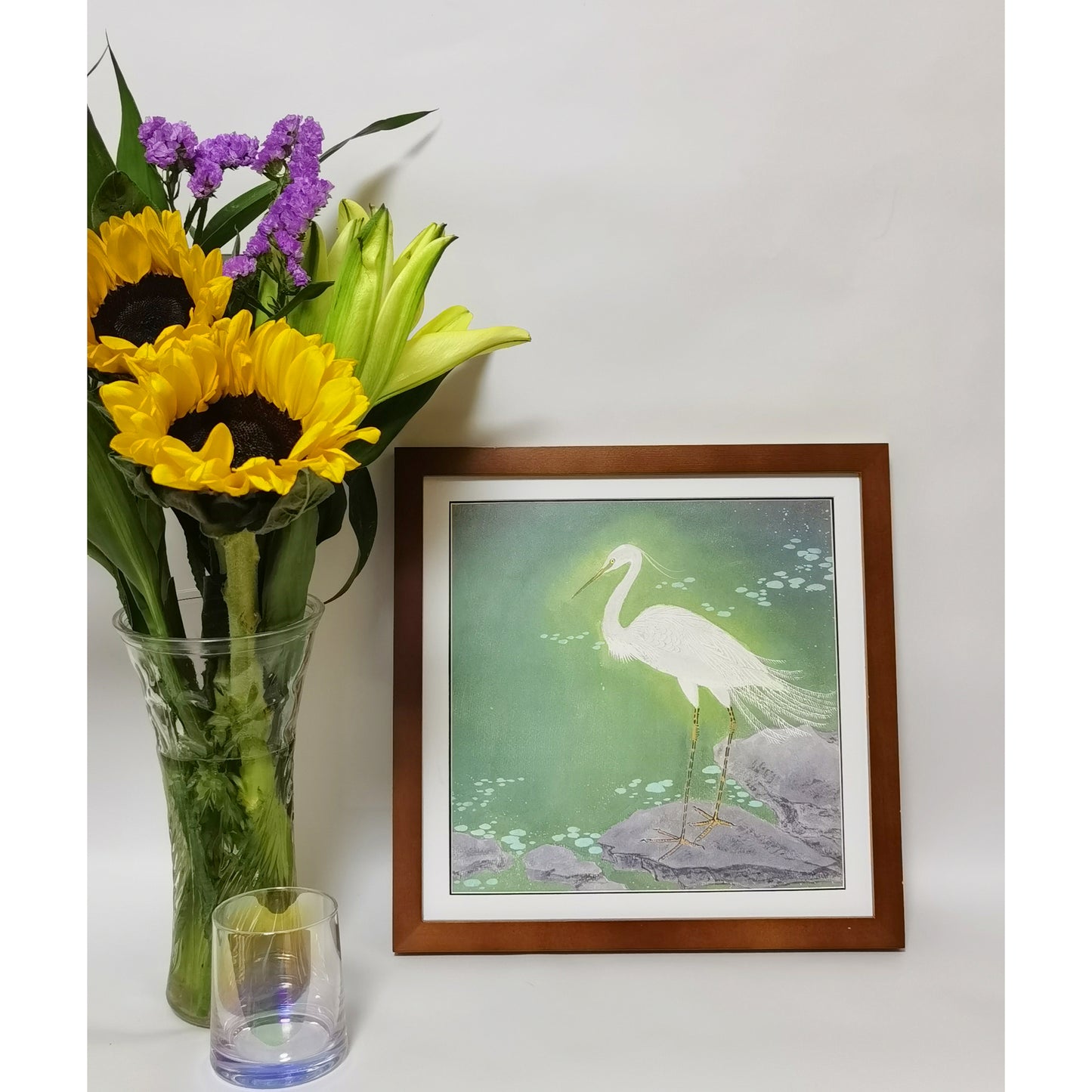Hand-painted White Egret by Pond Artwork – Watercolor Technique, Premium MATT Paper, Natural Wood Frame, Multiple Sizes & Colors