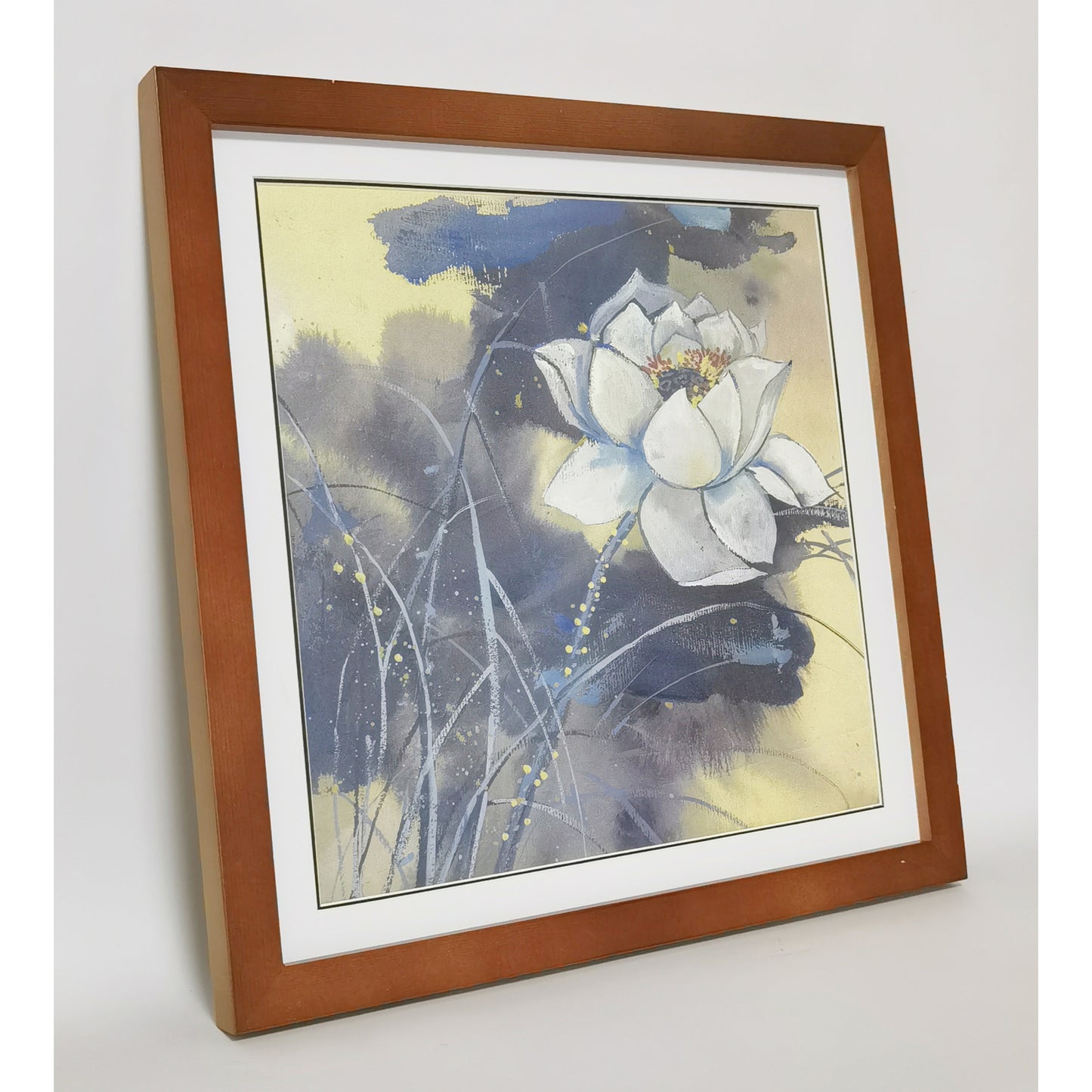 Hand-painted White Lotus Artwork – Watercolor Technique, Premium MATT Paper, Natural Wood Frame, Multiple Sizes & Colors