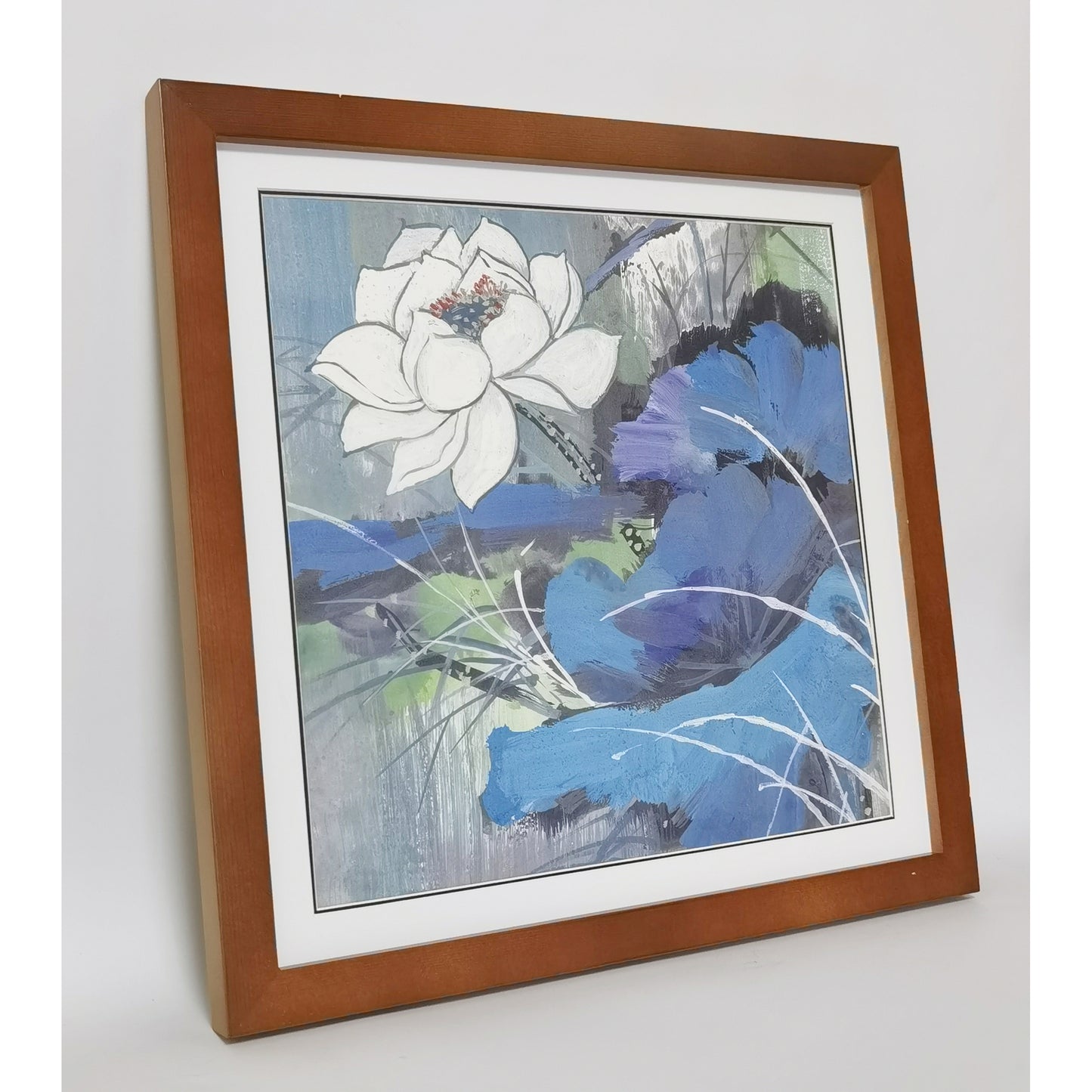 Hand-painted Lotus Flower Artwork – Watercolor Technique, Premium MATT Paper, Natural Wood Frame, Multiple Sizes & Colors